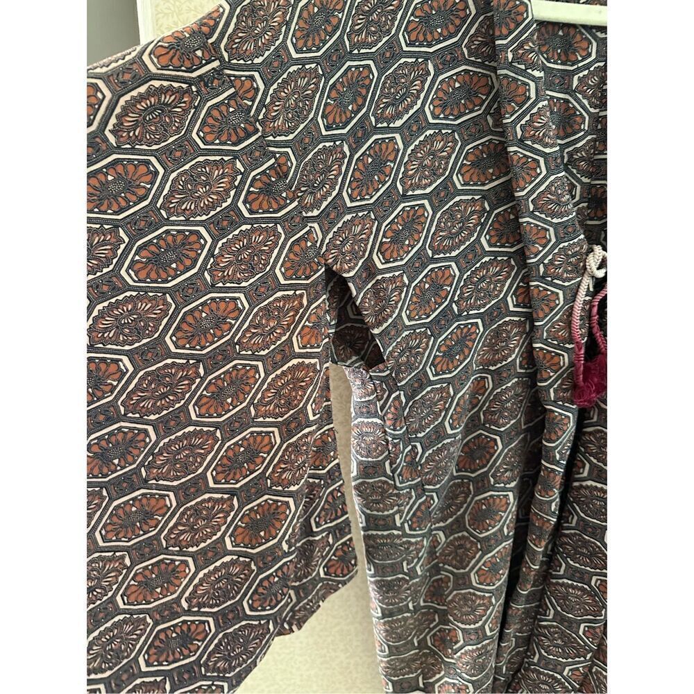 Vintage Japanese Kimono in Shades of Brown and White, Tie Closure, Lightweight - Picture 2 of 5